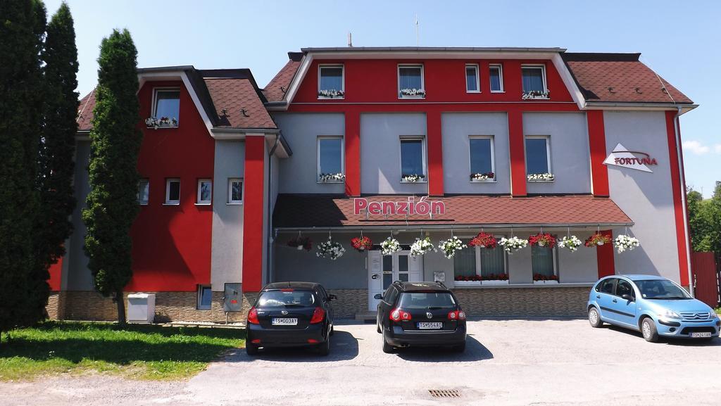 Guest House Penzión Fortuna Tvrdosin Exterior foto