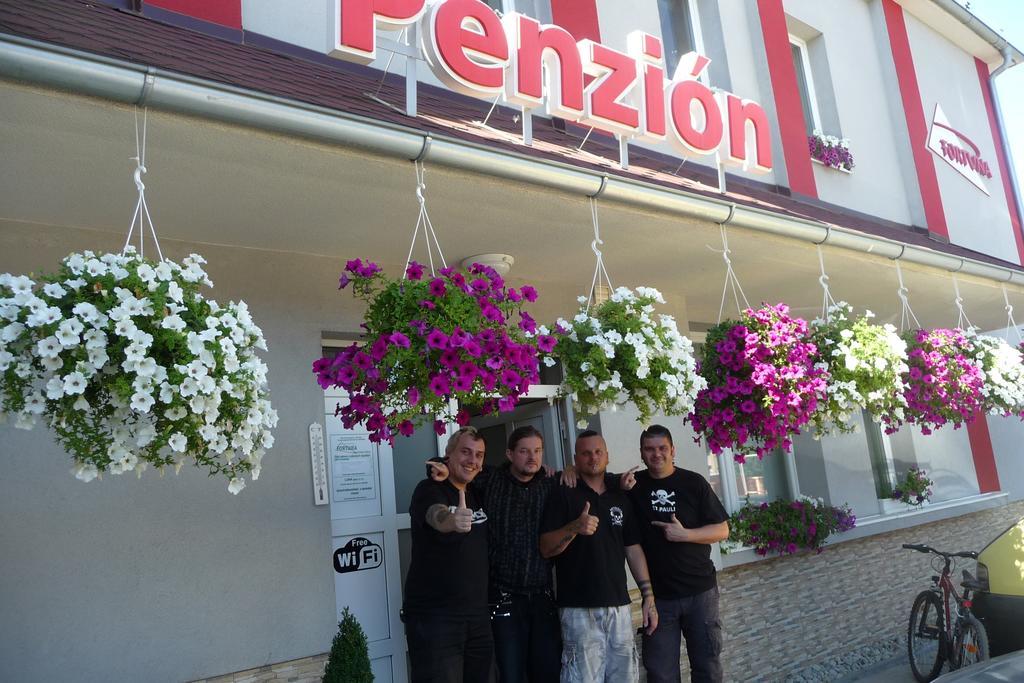 Guest House Penzión Fortuna Tvrdosin Exterior foto