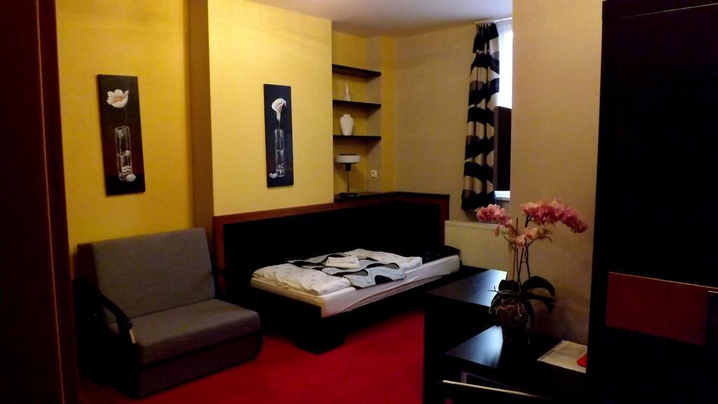 Guest House Penzión Fortuna Tvrdosin Zimmer foto